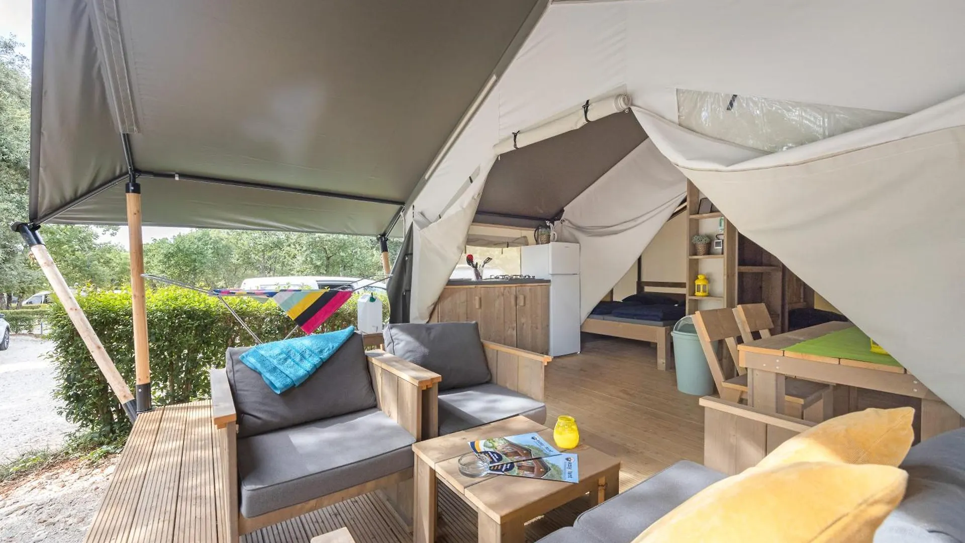 **** Holiday park Easyatent Safari Tent Zelena Laguna Croatia