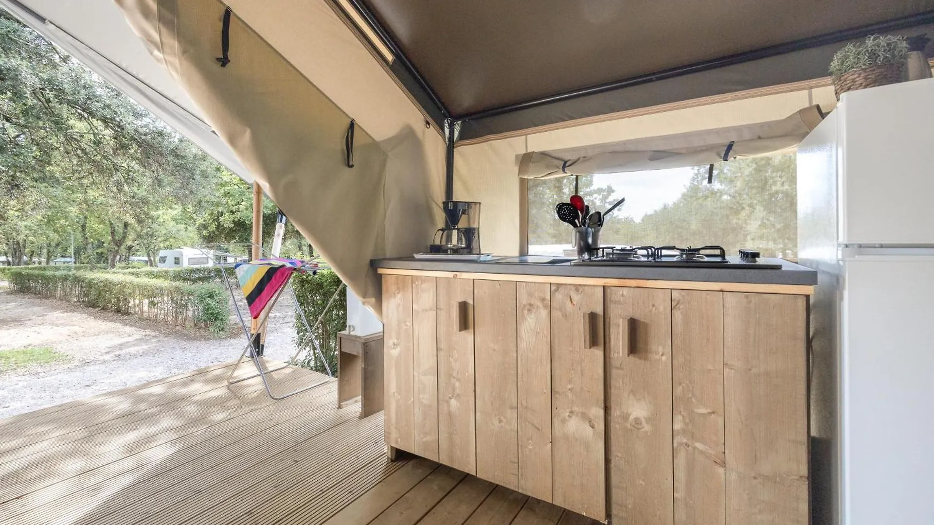 Easyatent Safari Tent Zelena Laguna Holiday park